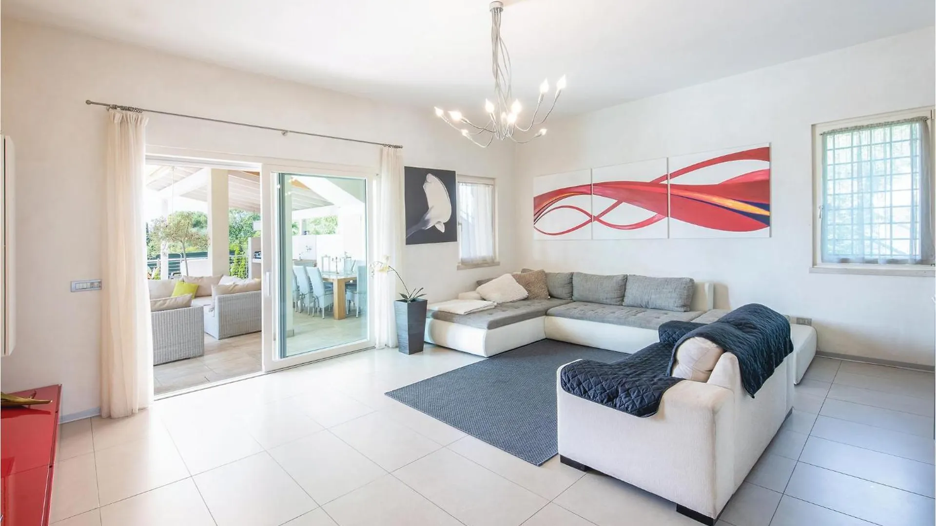 Holiday home 3 Bedroom Nice Home In Lazise Vr