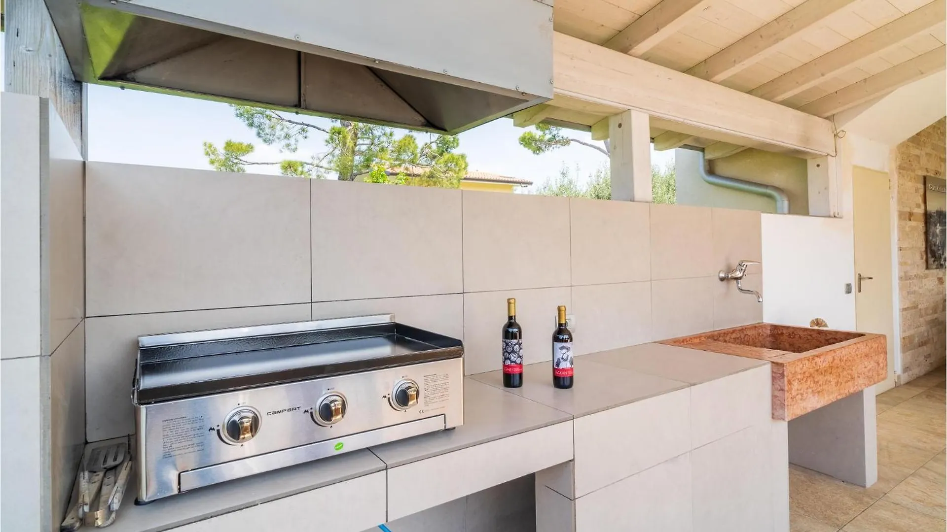 Holiday home 3 Bedroom Nice Home In Lazise Vr