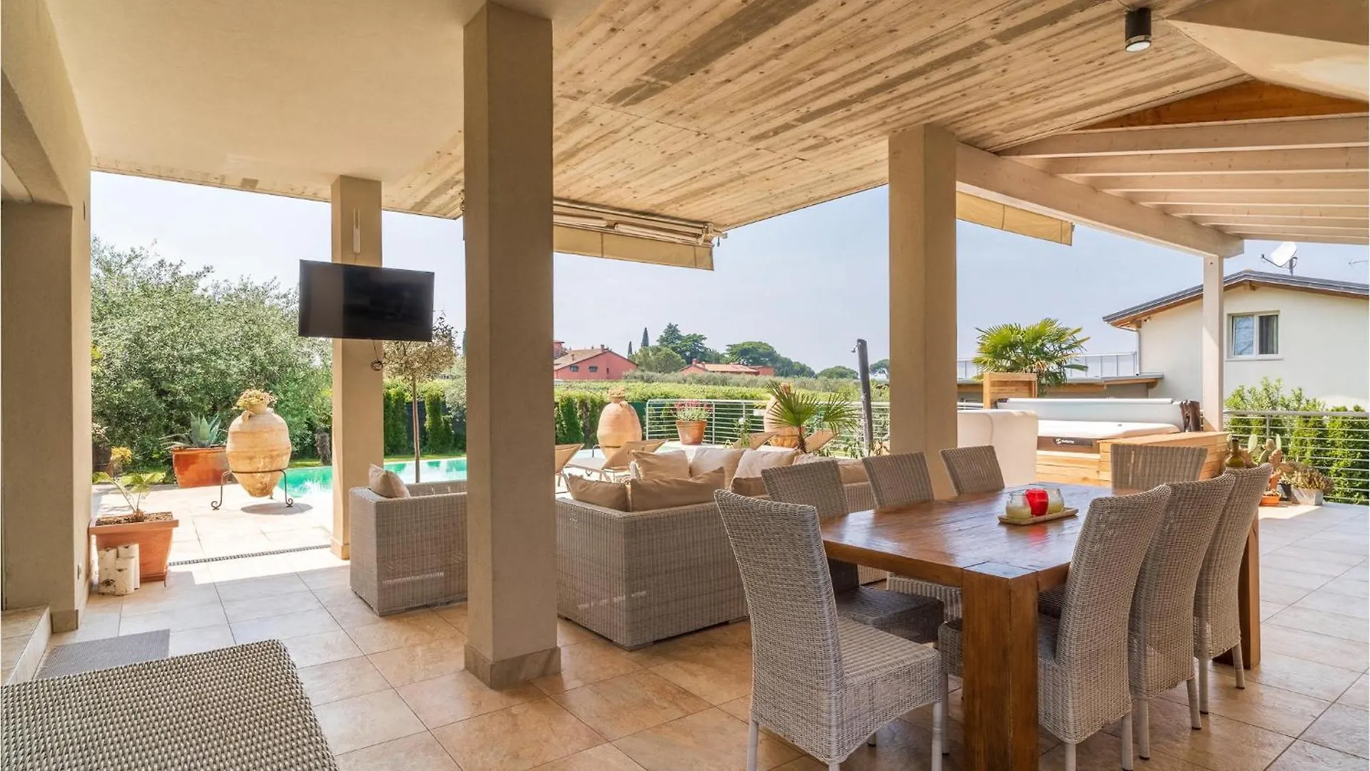 Holiday home 3 Bedroom Nice Home In Lazise Vr Italy