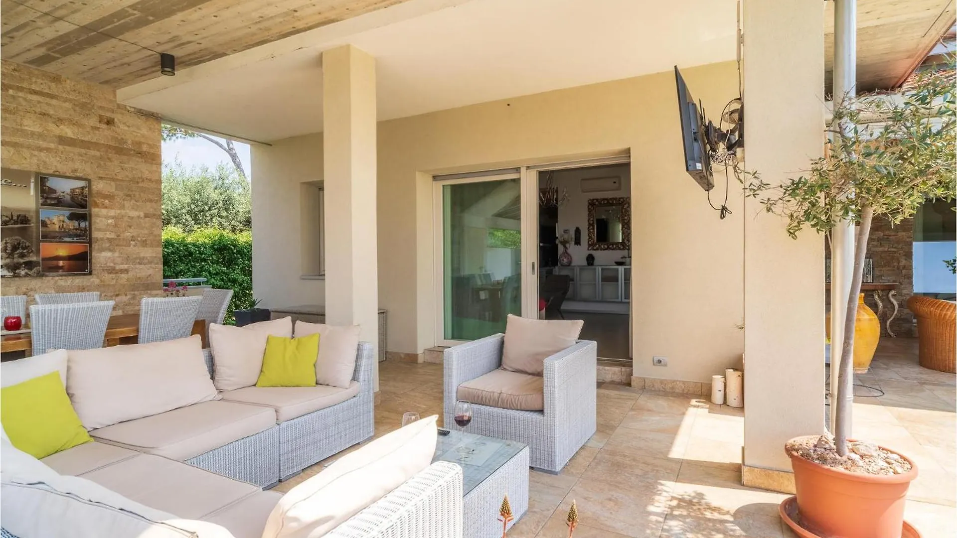 3 Bedroom Nice Home In Lazise Vr Holiday home