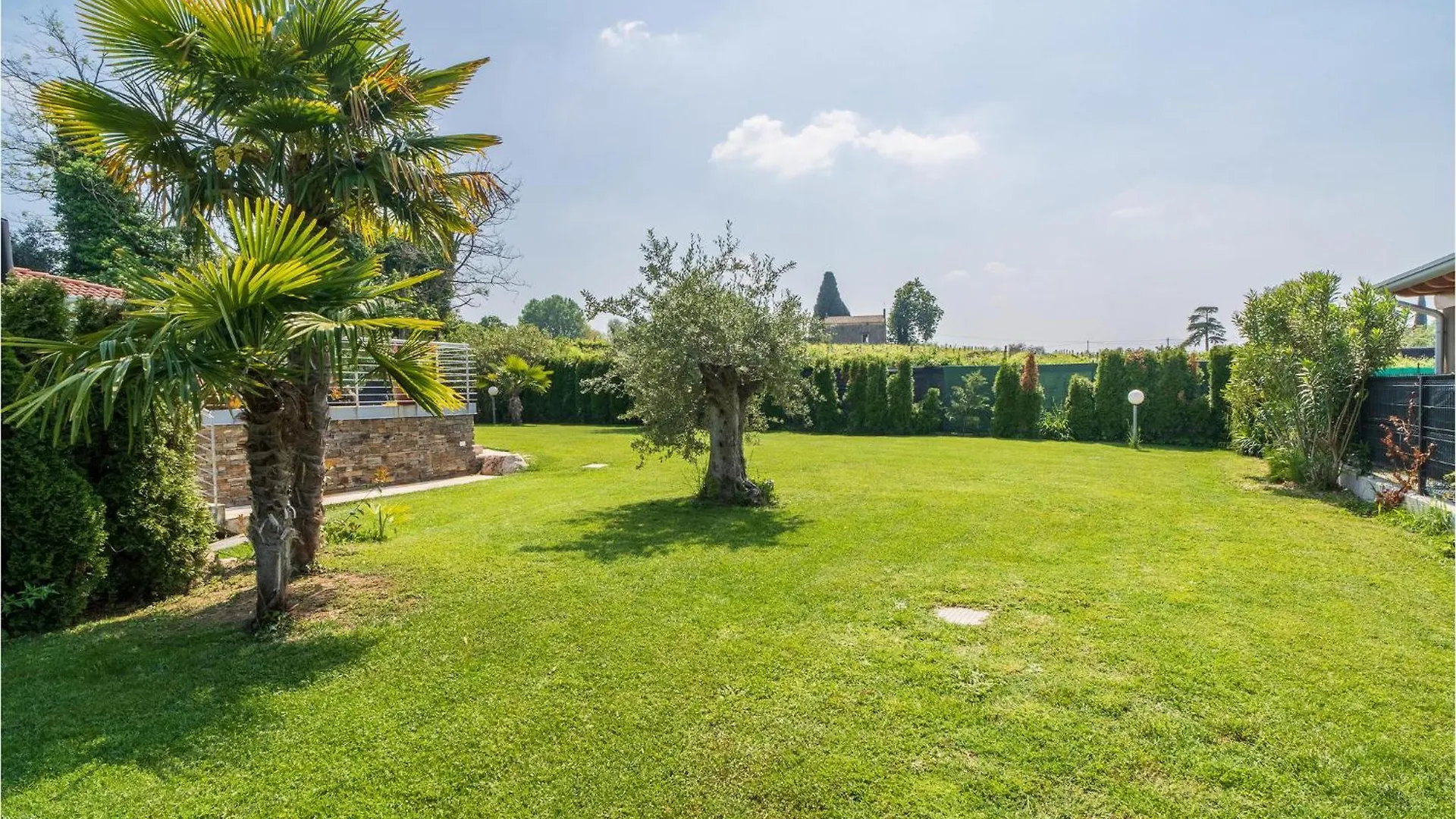 3 Bedroom Nice Home In Lazise Vr