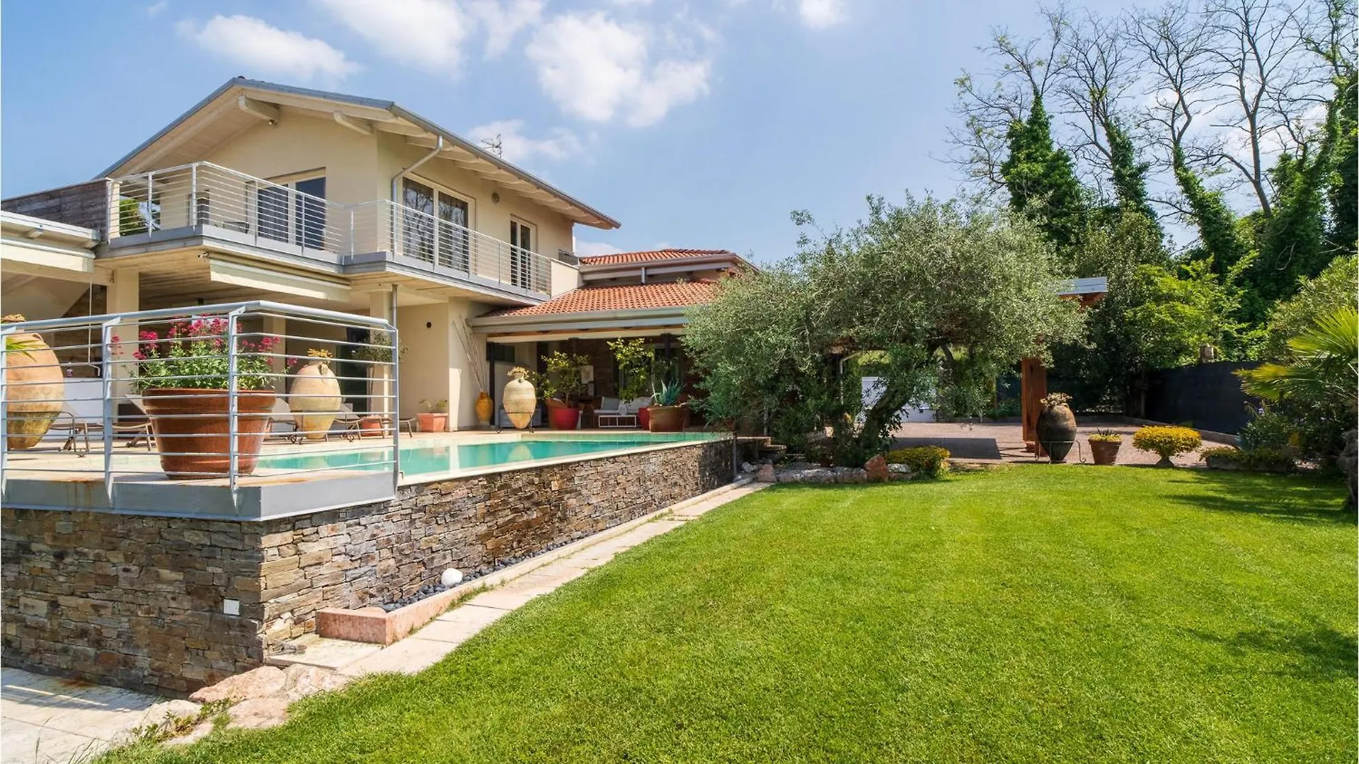3 Bedroom Nice Home In Lazise Vr Italy